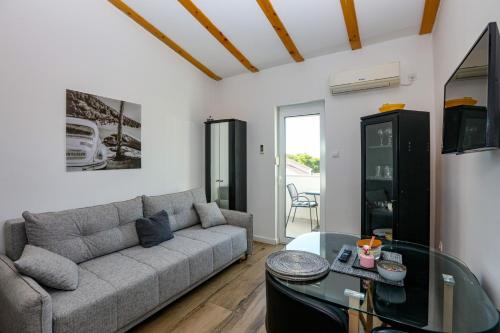 Apartments by the sea Zablace, Sibenik - 25436