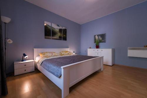 Apartments with parking space Biograd na Moru, Biograd - 25399