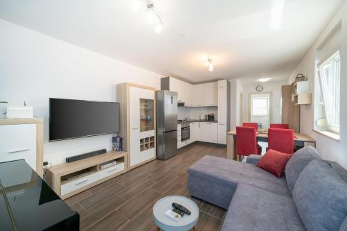 Apartments with parking space Rozac, Umag - 27240