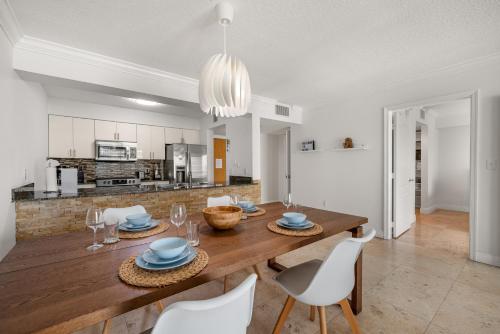 Centric 40thFloor Brickell Condo FREE parking by Palermo Home Miami photo 22