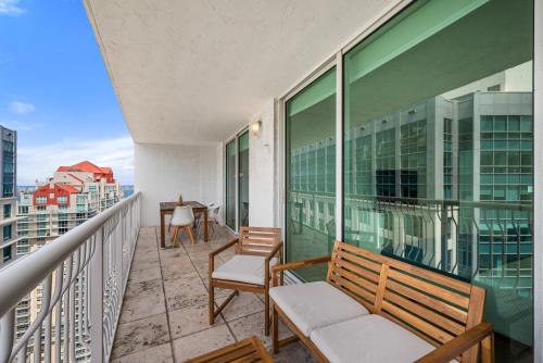 Centric 40thFloor Brickell Condo FREE parking by Palermo Home Miami photo 16