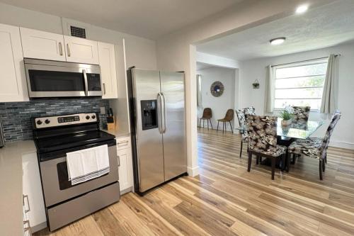 Lively Home near Downtown, stadium, Wynwood photo 14