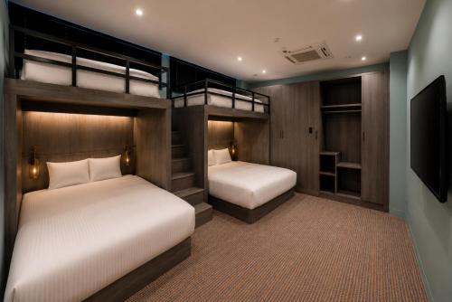 H HOTEL