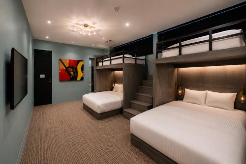 H HOTEL