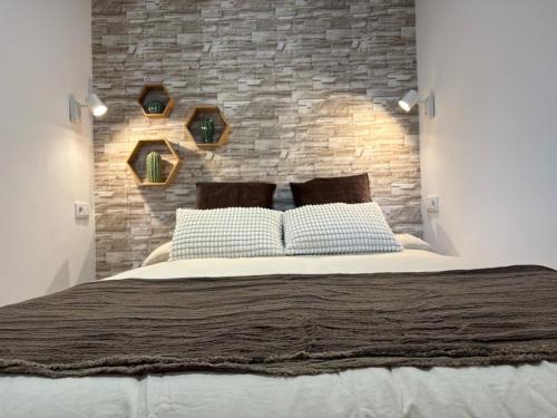 VIS3 - Newly Renovated Apartment with AC and Lift - Central Torremolinos