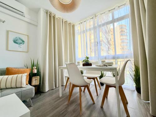 VIS3 - Newly Renovated Apartment with AC and Lift - Central Torremolinos