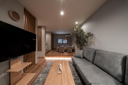 JS暁宅-海鏡 Umikagami