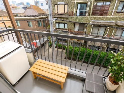 Walk to Shinjuku Shin Okubo 7min Twin Beds