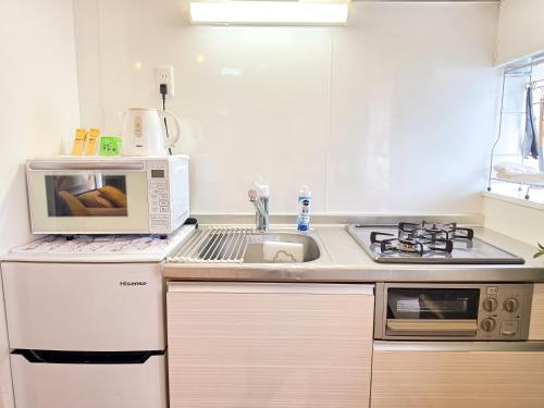 Walk to Shinjuku Shin Okubo 7min Twin Beds