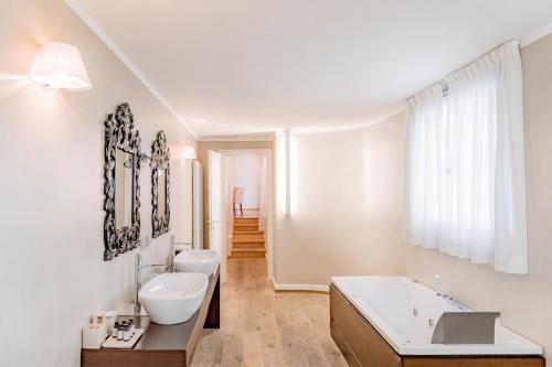 TownHouse 33 Boutique Hotel