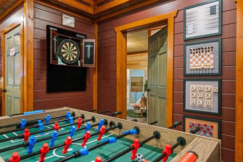 Olive Hill Sleeps 32 Pool Hot Tub Theater Sauna photo 46