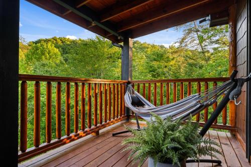 Olive Hill Sleeps 32 Pool Hot Tub Theater Sauna photo 50