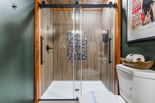 Olive Hill Sleeps 32 Pool Hot Tub Theater Sauna photo 54