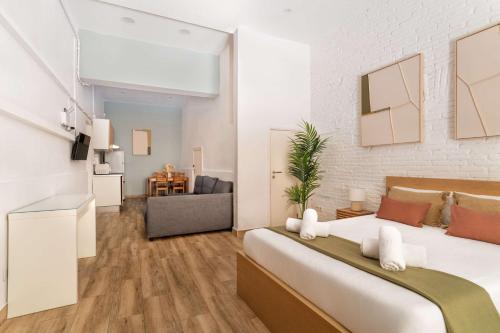 The Collection Barcelona - Private garden Duplex next to LasRamblas