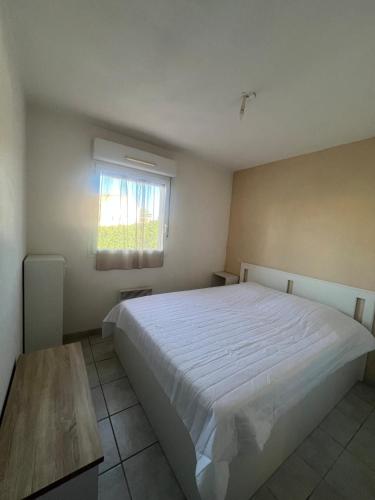 T2 proche plage, parking et terrasse