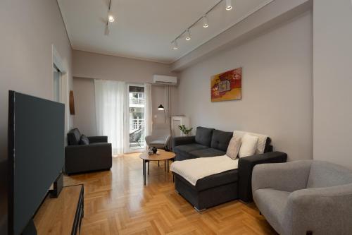 LIV - Paradise Retreat in Athens