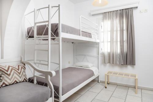 Depis apartments & studios central chora naxos
