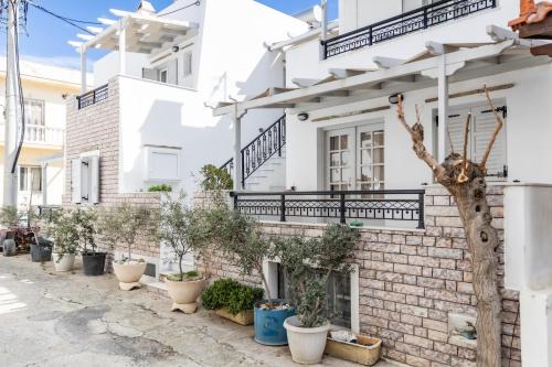 Depis apartments & studios central chora naxos