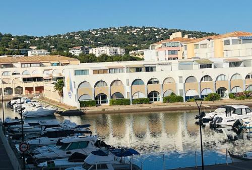Superbe vue marina proche mer