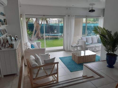 VILLA JAMERO, Bord de Mer, Piscine Chauffée, Balnéo, Climatisation,, Parking Privé