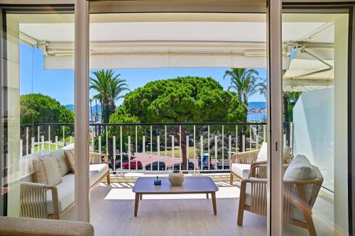 La Croisette Seafront - Terrace - 2BR Cannes