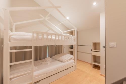 Full Nature apartment - Quiet Les Praz Retreat near Flégère Ski lift - Happy Rentals