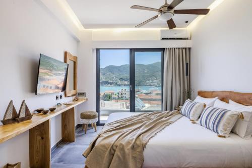 To Nissi Family Skopelos Luxury Stay