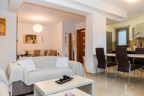 Lila's city house