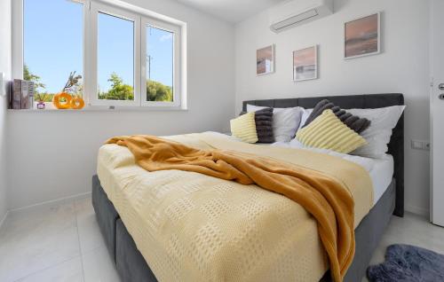 Gorgeous Apartment In Porec