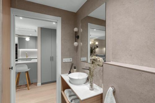 Monthly Triunfo 3 APT by Sweet Home San Sebastian Rentals