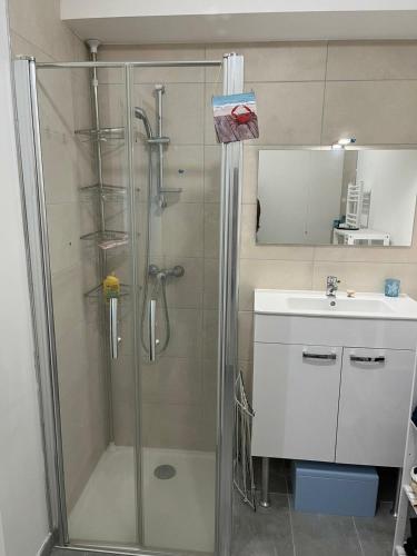 Very nice flat in Paris - Very well located