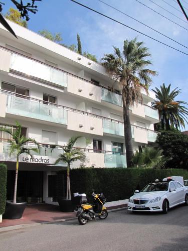 Appartement moderne à Antibes - 50 m² - Vue sur jardin