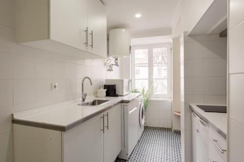 Mouraria Charm 1BR Apartment