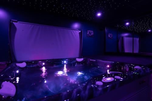 Espace Evasions Loveroom - Le Donjon 20h-9h
