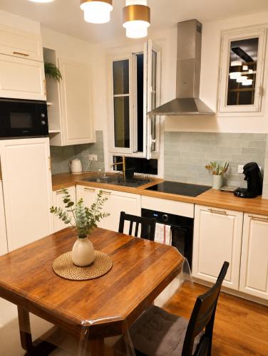 Charming apartment Paris