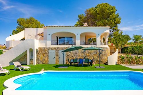 Villa Lacampana - Plusholidays