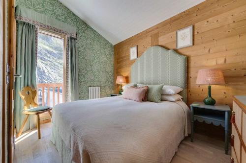 Val D'Illaz by One of A Kind Travel