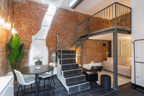 Youhosty - Design Isola Studio