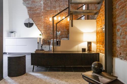 Youhosty - Design Isola Studio