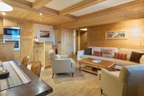 Aquila 203 by One of A Kind Travel