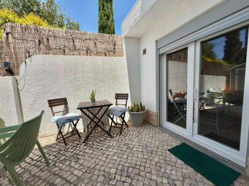 IN-Cascais - Suite Deluxe with Private Terrace & Villa with Private Pool
