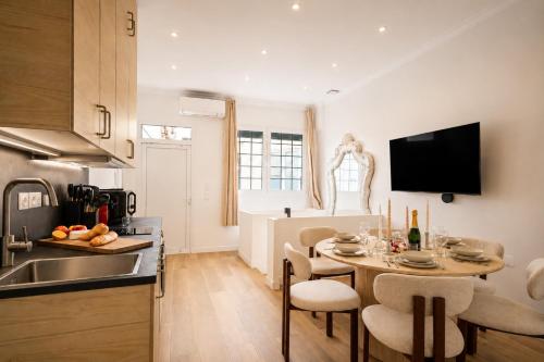 Le Secret SaintDenis Air conditioning 5 Travelers