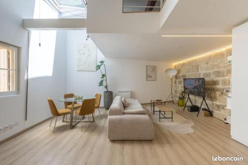 Montpellier Central Loft
