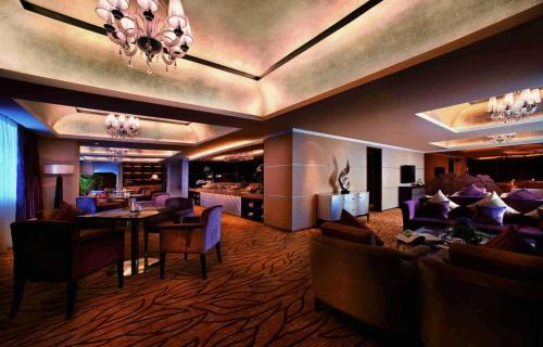 Restavracija oz. druge možnosti za prehrano v nastanitvi Zhengzhou Yuehai Hotel