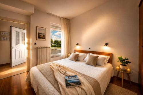 Terra Magica Deluxe Sea View Apartment or Room with Free Parking