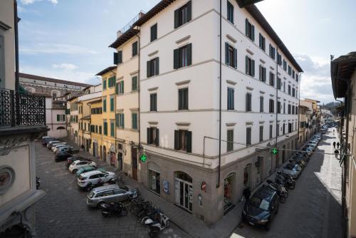 Leone Central Apartments