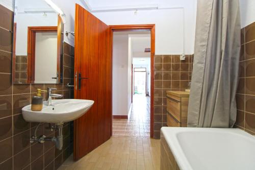 Apartments Nada 2450
