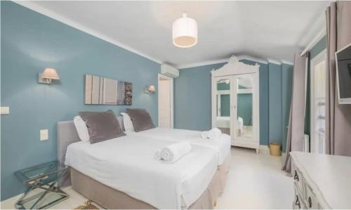 Boutique Hotel Style House in Cannes Center Croisette 10mn walk