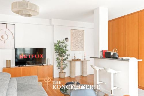 Charmant appartement a deux pas des ChampsElysees