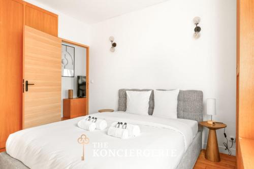 Charmant appartement a deux pas des ChampsElysees